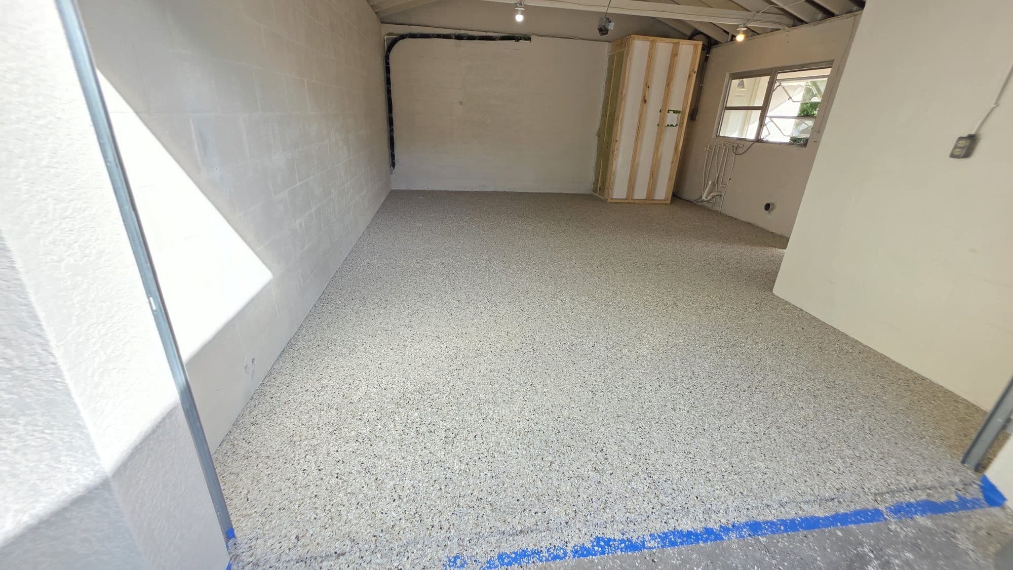 Garage epoxy flooring after