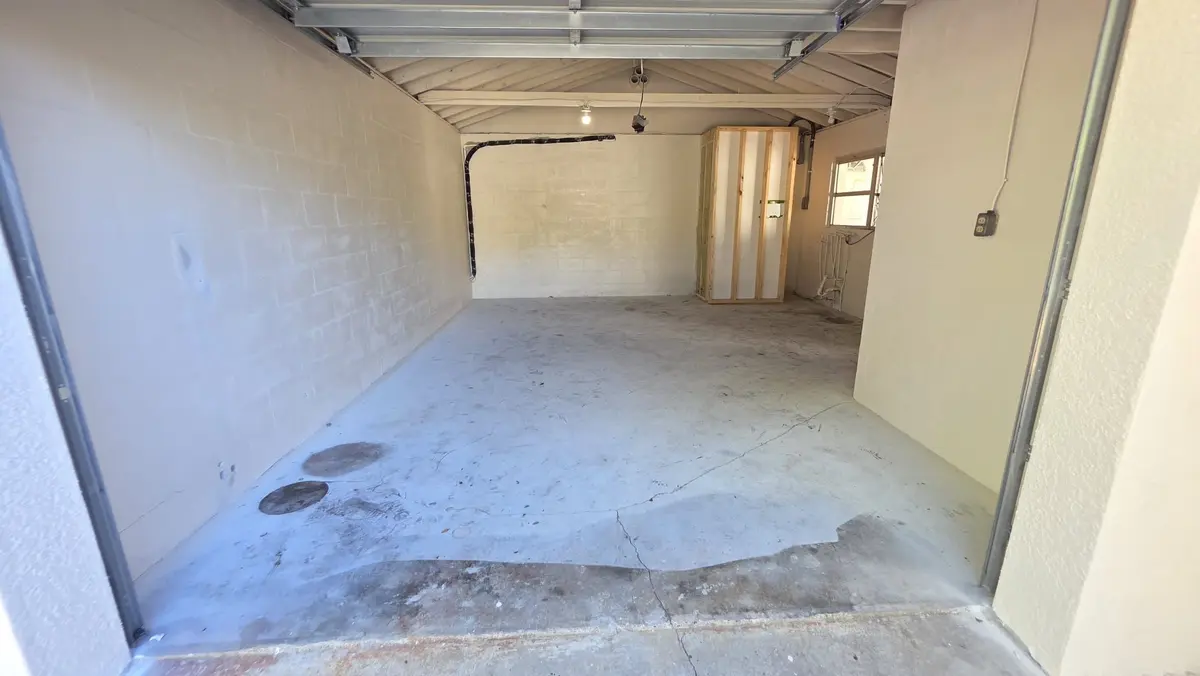Garage epoxy flooring before